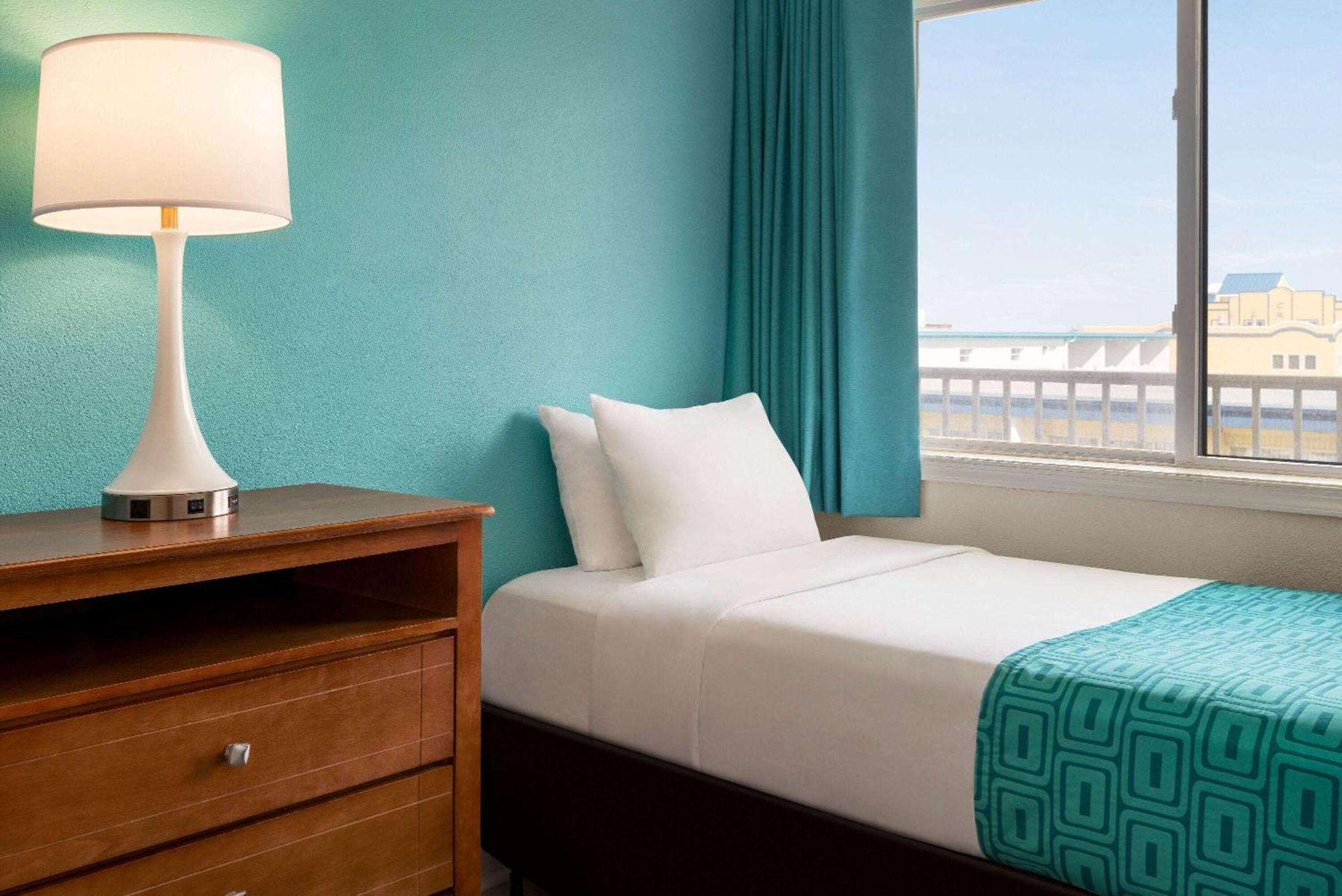 Howard Johnson By Wyndham Ocean City Oceanfront Buitenkant foto